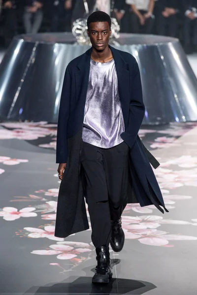 Look 33